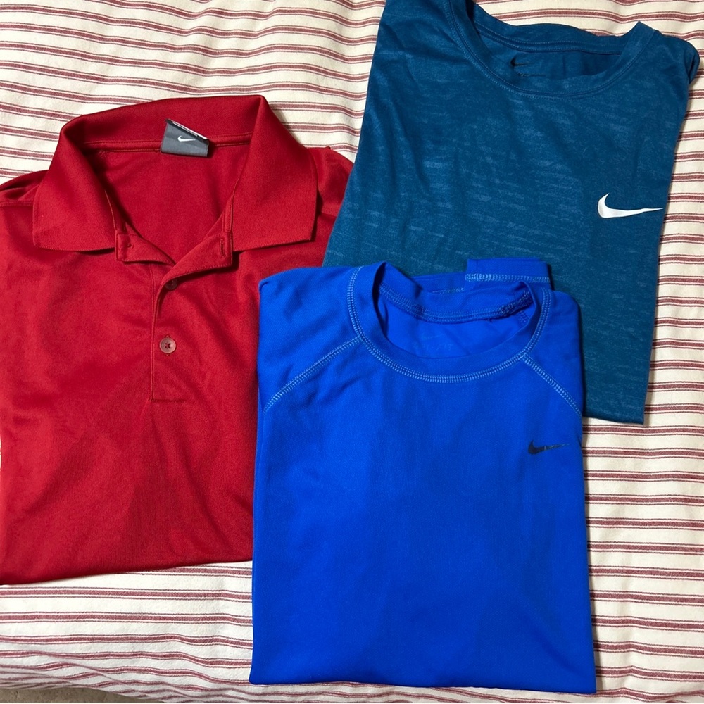 Nike Men’s small athletic lot.